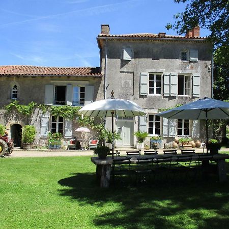 Domaine De Lalat - B&B With En-Suite Bathrooms All Rooms With Garden Views Montembœuf Exterior foto
