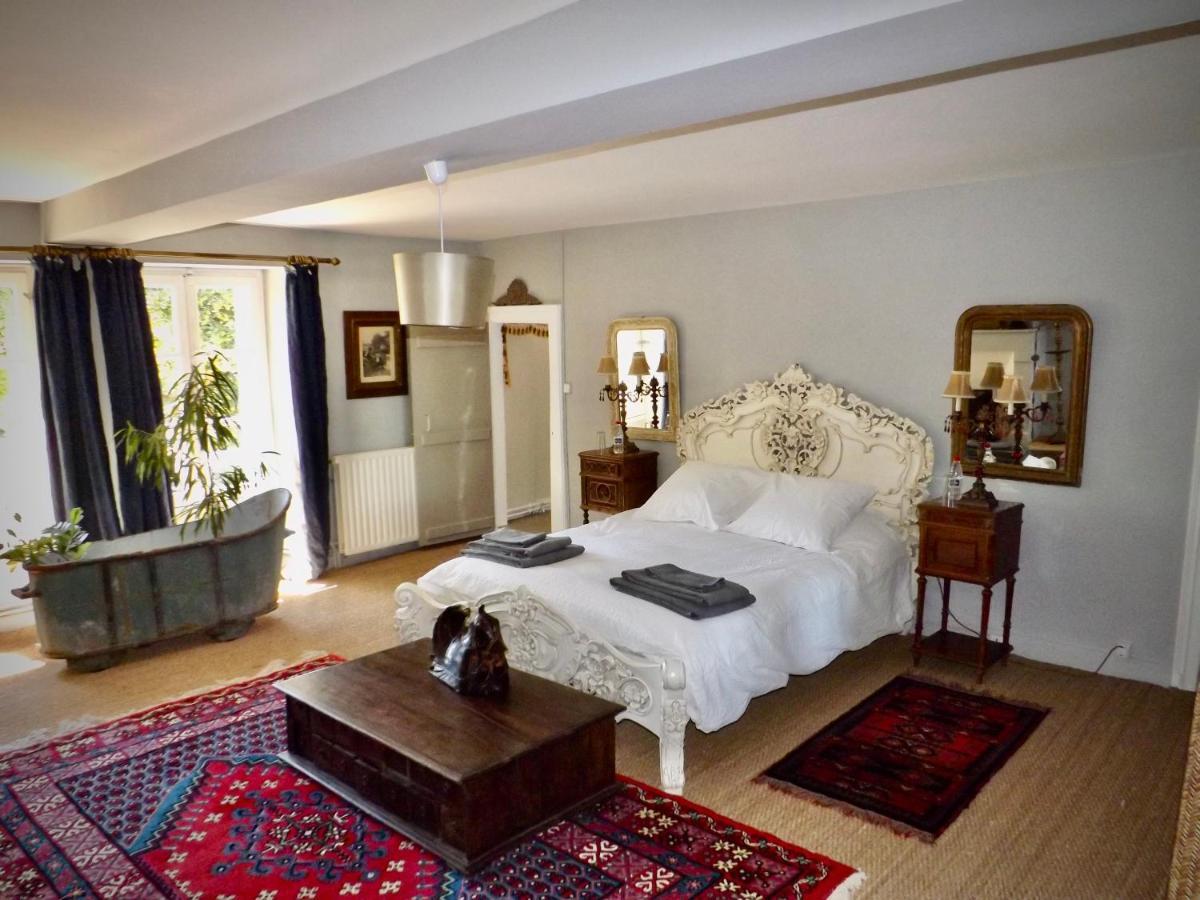 Domaine De Lalat - B&B With En-Suite Bathrooms All Rooms With Garden Views Montembœuf Exterior foto